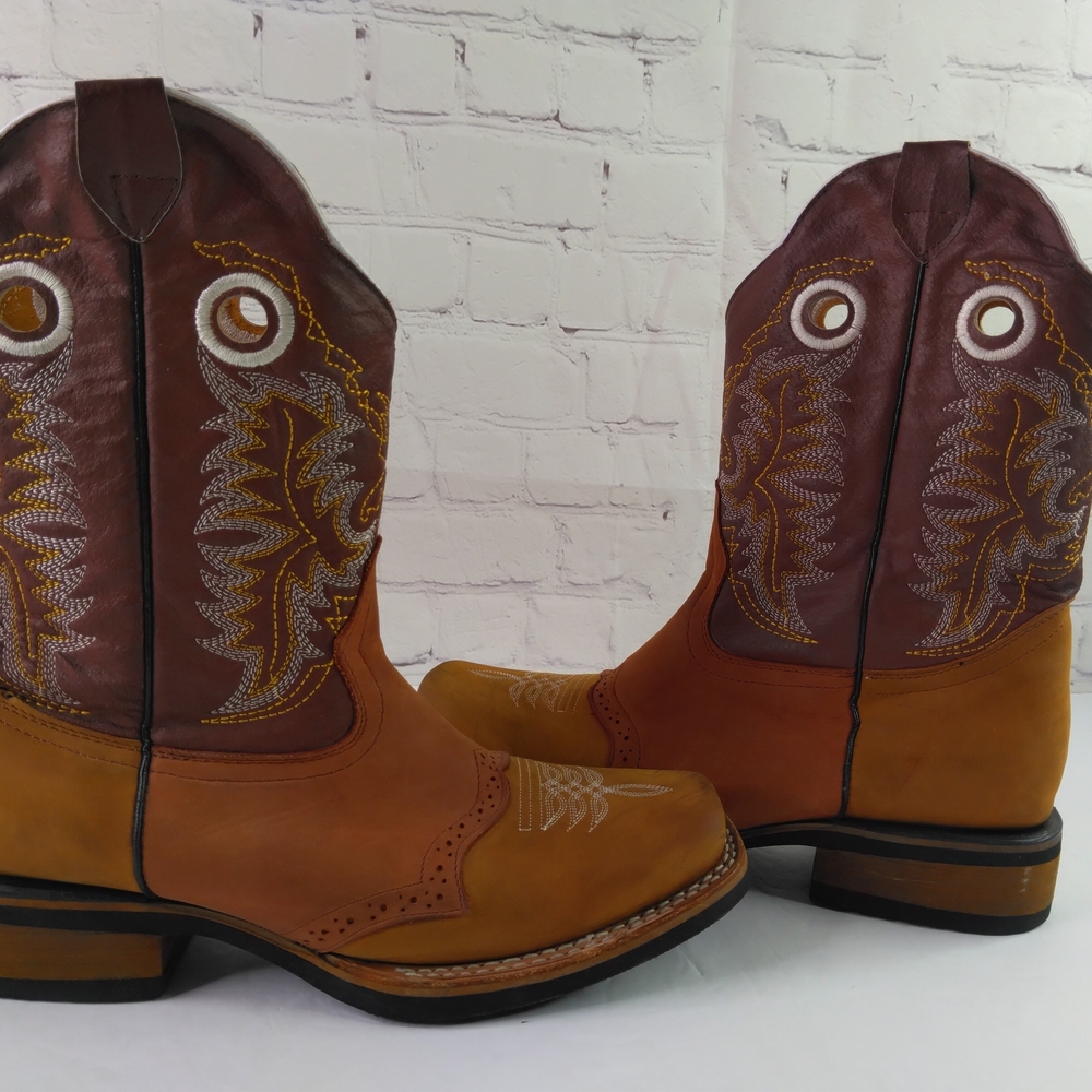 Old Corral Vintage Women's Size 10.5 Cowgirl Rodeo Square Toe Boots